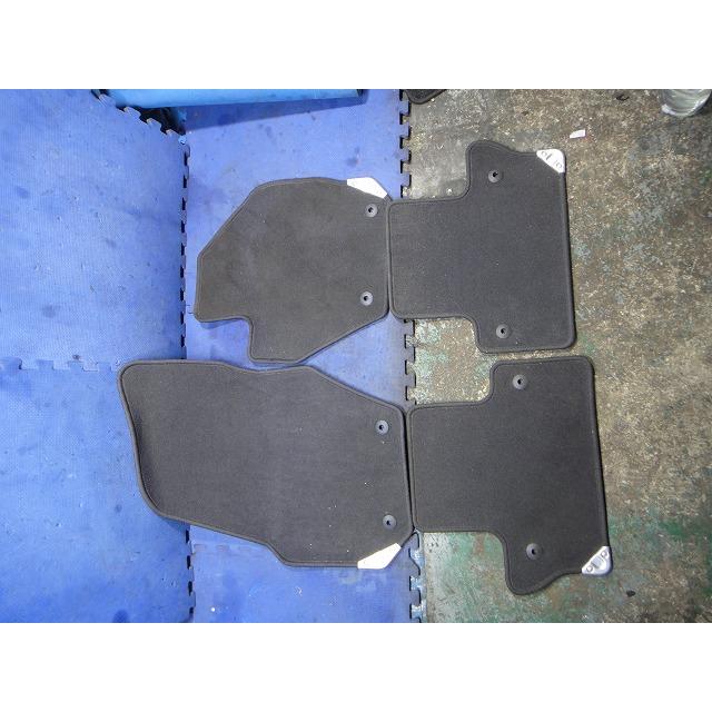 ボルボ V60 FB4164T 等 純正 フロアマット  [3915] | 