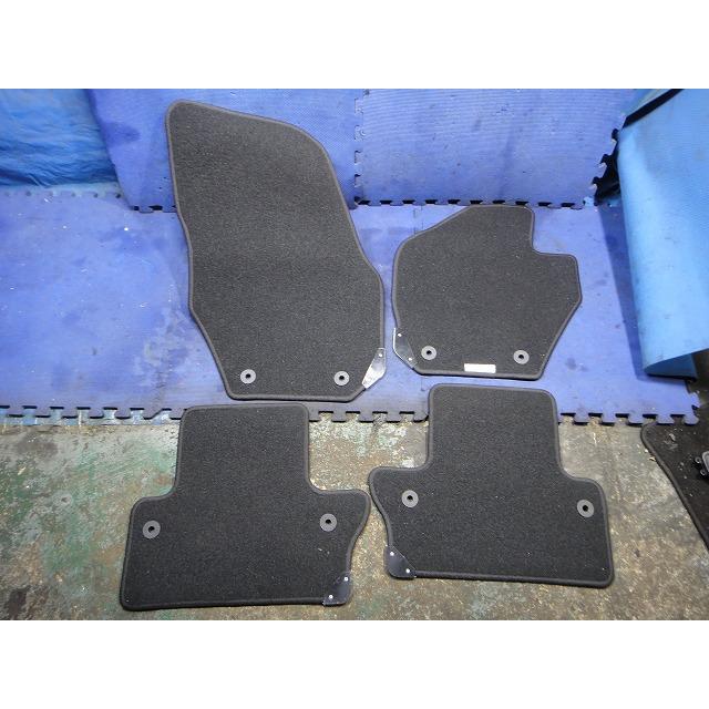 ボルボ V60 FB4164T 等 純正 フロアマット  [3915] |  | 05