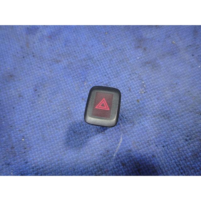 ボルボ V60 FB4164T 等 ハザードスイッチ  品番 9123681  [3915] | 