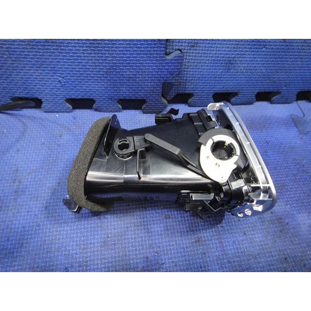 ボルボ V60 FB4164T 等  右 エアコン 吹出口 ルーバー  [3915] |  | 01
