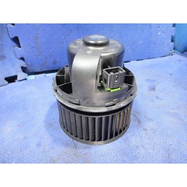 Volvo ボルボ V40 MB4164T 等 ヒーター ブロア モーター  品番 AV6N18456 BA  [4072] | 