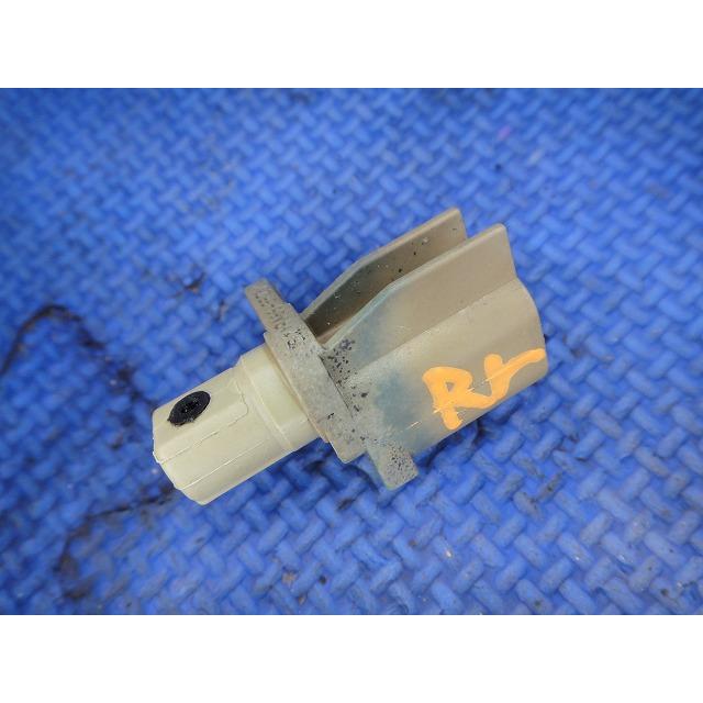 Volvo ボルボ V40 MB4164T 等 純正 リア スピード センサー  左右共通  品番 AV6T2B372    10071163513  [4072] | 