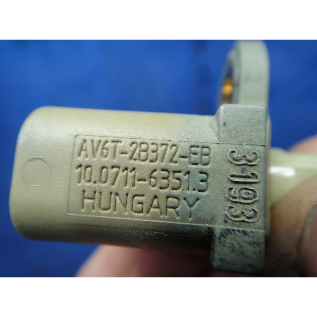 Volvo ボルボ V40 MB4164T 等 純正 リア スピード センサー  左右共通  品番 AV6T2B372    10071163513  [4072] |  | 01