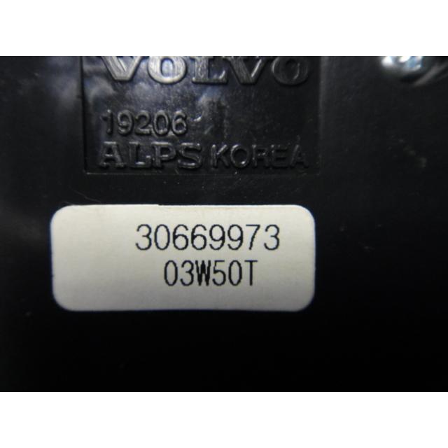 ボルボ V50 MB5244  エアコン スイッチ　品番 30669973  [4076] |  | 01