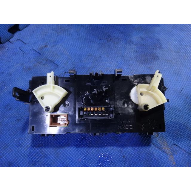 シトロエン C3 A55F01 等  エアコン スイッチ 品番 X8032002 400018004 [4155] |  | 01