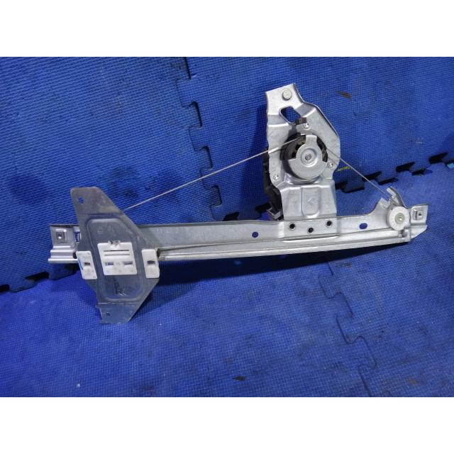 シトロエン C3 A55F01 等 純正 右 リア ドア パワーウィンド レギュレータ―  9683129180  [4155] |  | 01