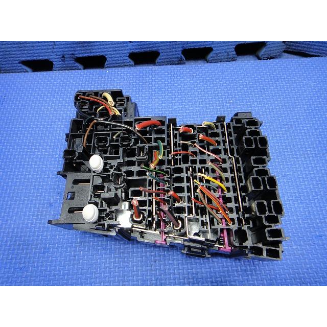 アウディ A3 8VCXSL 8V系 等 ヒューズボックス 品番 5Q0937615   [4170] |  | 01
