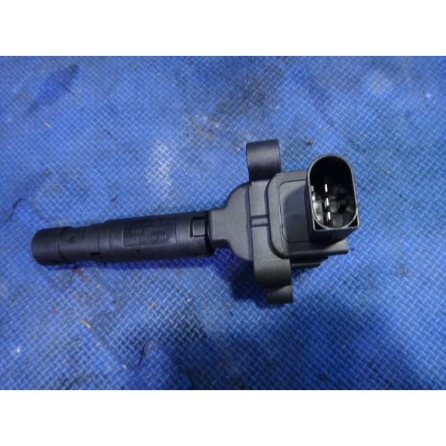 メルセデス ベンツ W204 C200 等 純正 イグニッション コイル  品番 0001502580  [4193] |  | 01