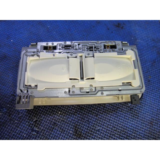 アルファロメオ ミト  等　フロント　ルーム ランプ ライト   [4233] |  | 01