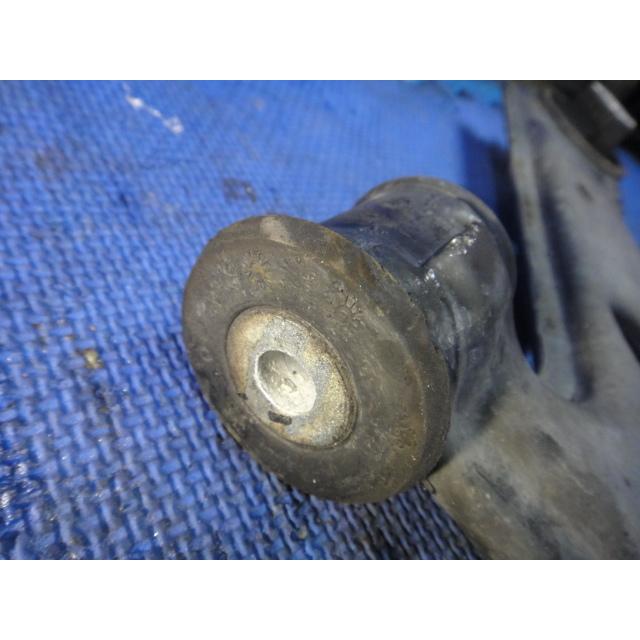 アルファロメオ ミト  等　左 フロント ロアアーム　 38,000Km 取外し   [4233] |  | 03