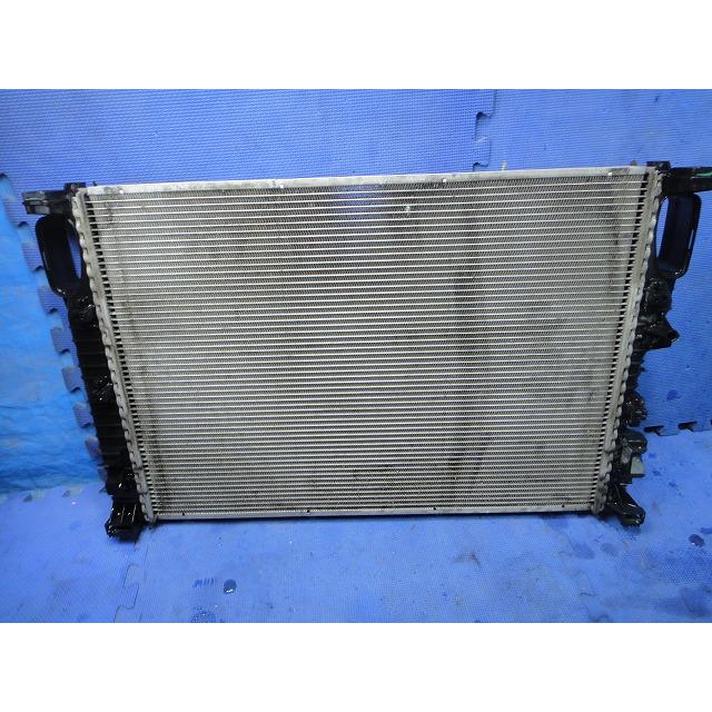 メルセデス ベンツ W219 CLS 350 等 純正 ラジエター  品番 2115001302   [4425] |  | 01