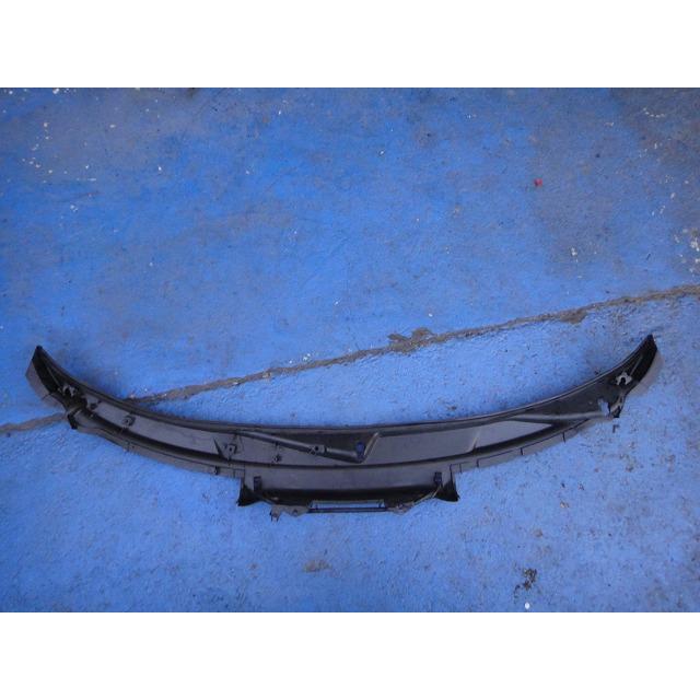 ポルシェ ボクスター 986  フロント ウィンド スクリーン カウル  品番 99657206307 【4434】 |  | 05