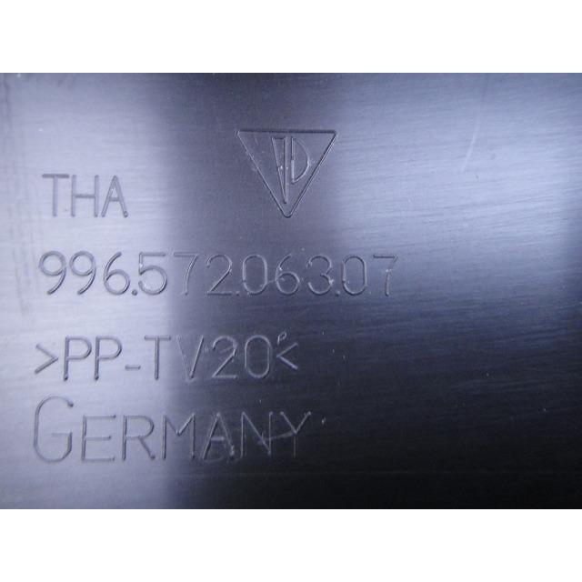 ポルシェ ボクスター 986  フロント ウィンド スクリーン カウル  品番 99657206307 【4434】 |  | 06