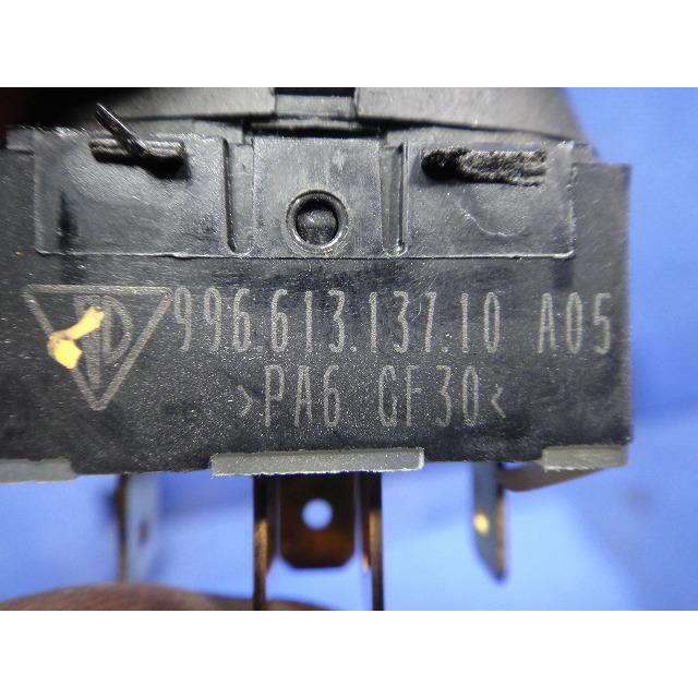 ポルシェ ボクスター 986 オープン ルーフ 開閉 スイッチ 品番 98661313710 【4434】 |  | 01