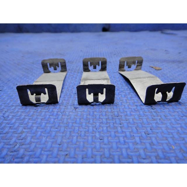 ポルシェ ボクスター 986  フロア アンダー カバー 止め　クリップ x3個  【4434】 |  | 02