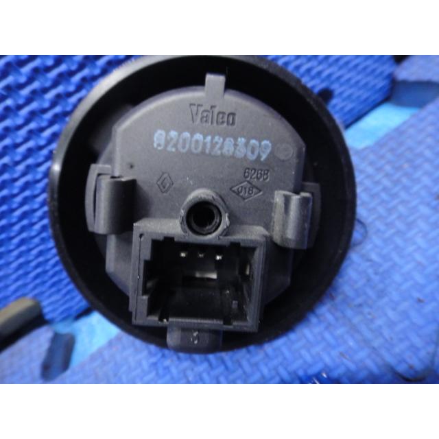 ルノー カングー KCK4M  等  ライト スイッチ　 [4546] |  | 01