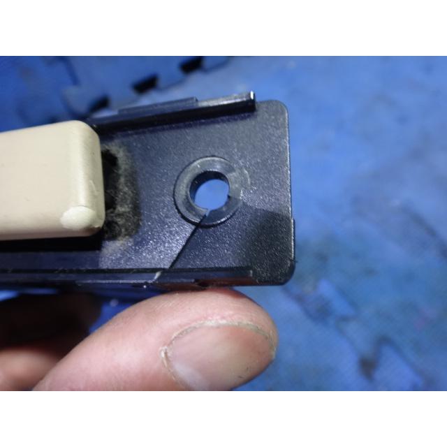 BMW E90 E91 320i 325i 等  純正 右 ドリンクホルダー   [4572] |  | 03