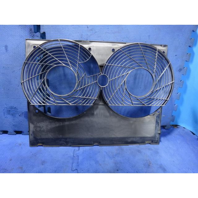 メルセデス ベンツ W124 E320 300E 230E 等 　電動ファンシュラウド 品番 1245053222  [4603] | 