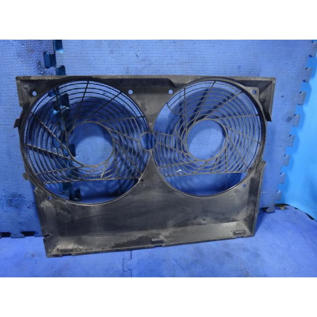 メルセデス ベンツ W124 E320 300E 230E 等 　電動ファンシュラウド 品番 1245053222  [4603] |  | 01