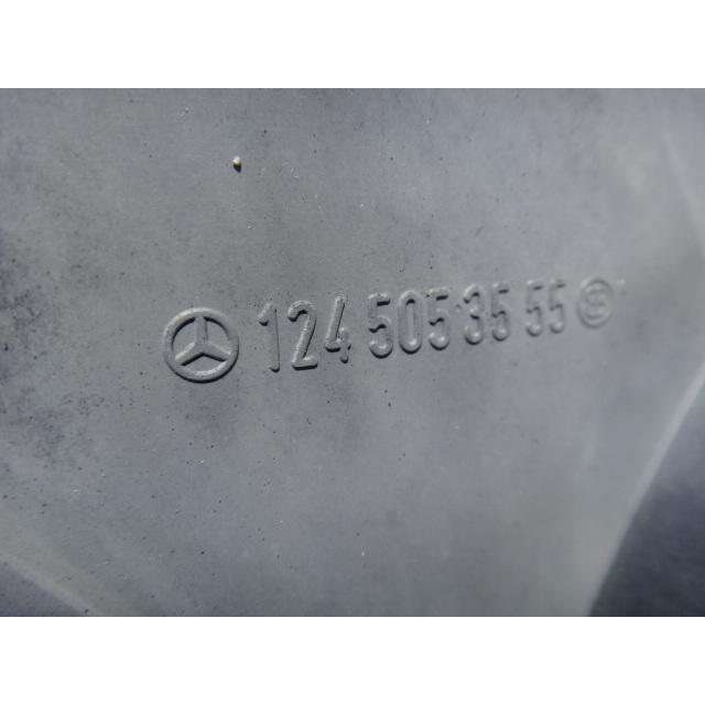 メルセデス ベンツ W124 E320 300E 230E 等 　電動ファンシュラウド 品番 1245053222  [4603] |  | 02