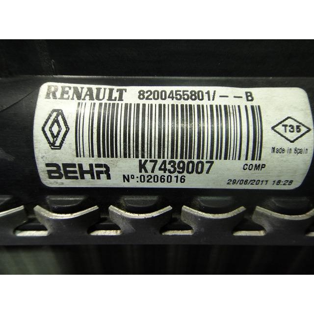 ルノー カングー KWK4M 等 純正 ラジエター  品番 8200455801   K7439007  [4603] |  | 02