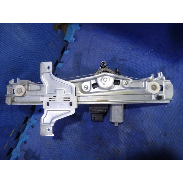 シトロエン C3 B6HN01 等  左 リア ドア パワーウィンドウ レギュレータ―  9813093080  [4612] |  | 01
