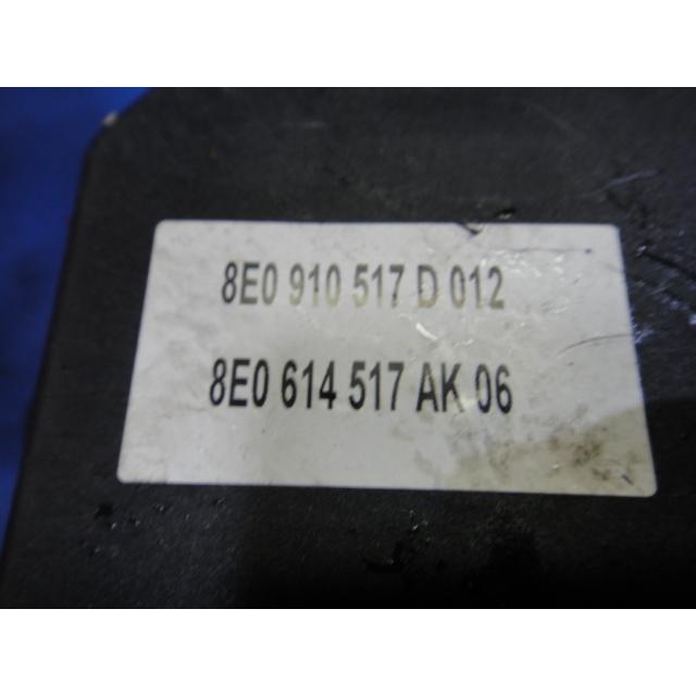 アウディ A4 8E系 B7 等  ABSアクチュエーター　 [4626] |  | 01