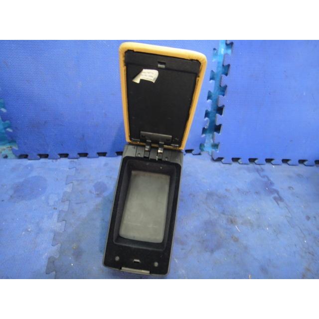 アルファロメオ GT 93732L 93720L 等 アームレスト　肘置き  [4665] |  | 03