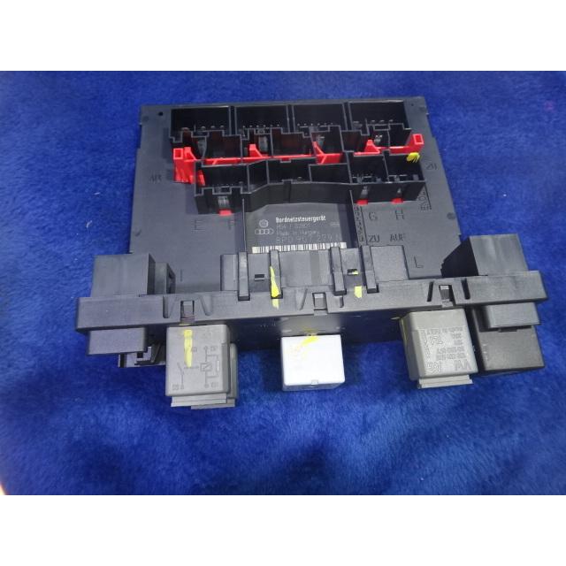 アウディ TT 8J 系 等  コンフォート モジュール オンボード 電源制御 ユニット 品番 8P0907279 N  [4773] | 