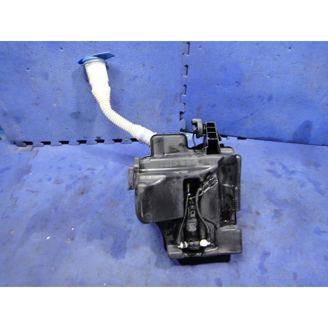 VW ポロ  6R 系等 ウォッシャー タンク & モーター  品番 6R0955453 [4822] | 