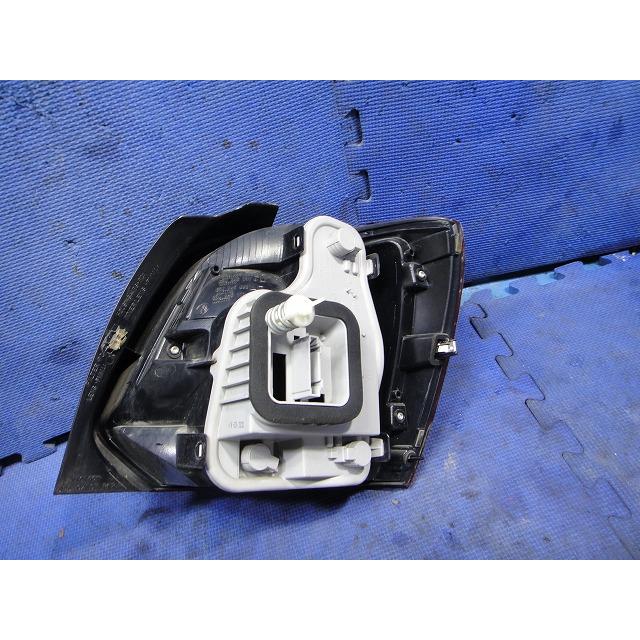 VW ポロ  6R 系等  左 テール レンズ ライト ランプ  6R0945095  6R0945111  [4822] |  | 01