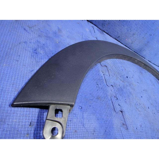 ルノー トゥインゴ AHH4B 等 純正 左 フロント フェンダー トリム モール オーバー フェンダー 638754338R [4848] |  | 01