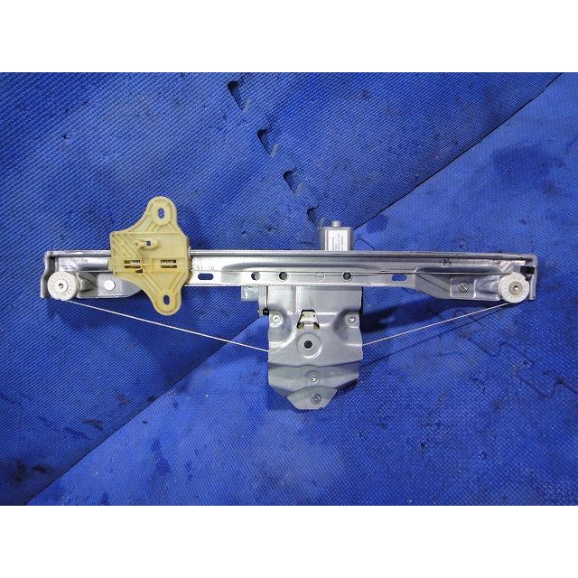 ルノー トゥインゴ AHH4B 等 右 フロント パワーウィンドウ レギュレーター  [4848] |  | 01