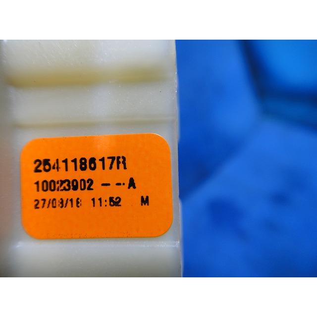 ルノー トゥインゴ AHH4B 等 フロント 運転席 パワーウィンドウ スイッチ ドアミラースイッチ 254118617R [4848] |  | 03