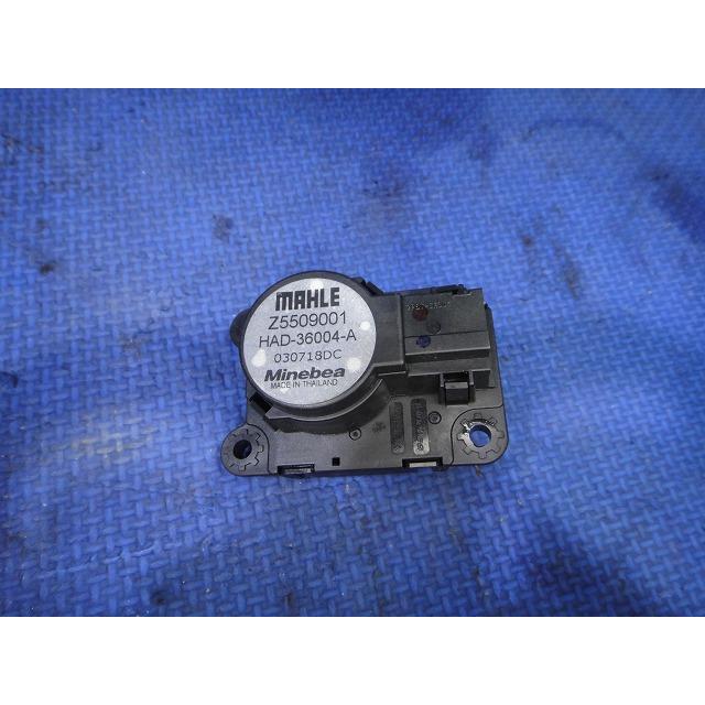 ルノー トゥインゴ AHH4B 等 エアコン ヒーター フラップ モーター (DC)  品番 Z5509001   [4848] | 