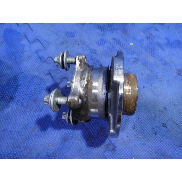 ルノー トゥインゴ AHH4B 等 リア ハブ ナックル (a) 走:55,200Km  [4848] |  | 02