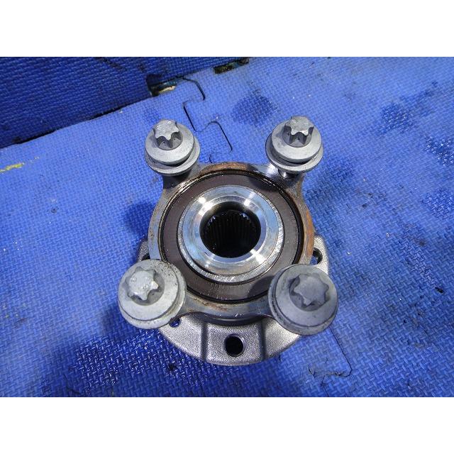 ルノー トゥインゴ AHH4B 等 リア ハブ ナックル (b) 走:55,200Km  [4848] |  | 01