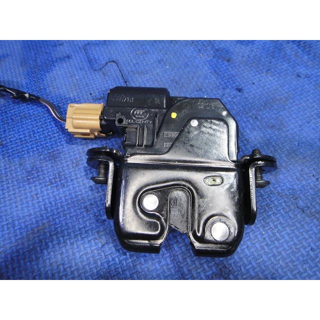 ルノー トゥインゴ AHH4B 等 リア ハッチ ロック ユニット アクチュエーター 品番 905031335R  [4848] |  | 01