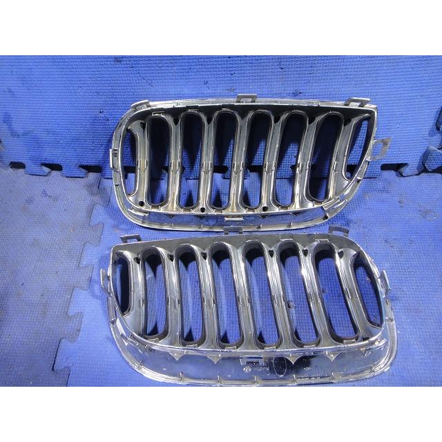 BMW X3 E83   純正 フロント グリル 左右  キドニーグリル  品番 3414903  3402909 |  | 01