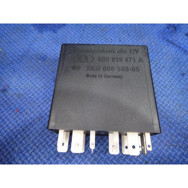 アウディ TT 8N系 等  ヘッドライト リレー 393  品番 4B0919471 A   5KG006568 [4945] | 