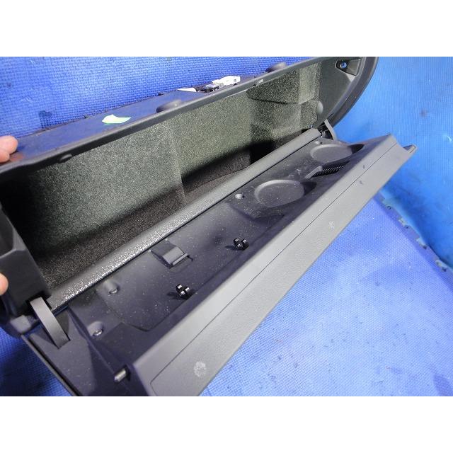 アウディ TT 8N系 等  グローブボックス  [4945] |  | 02