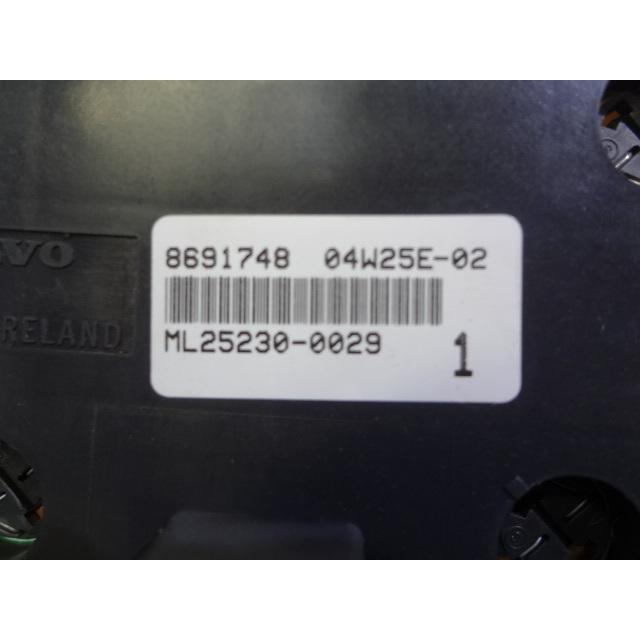 ボルボ V70 SB5244W 等  ライトスイッチ 品番 8691748 [4953] |  | 02