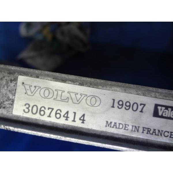 ボルボ V70 SB5244W 等  コンデンサー 品番 30676414 [4953] |  | 01