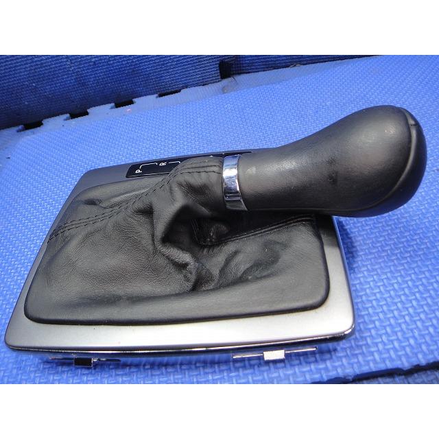 メルセデス ベンツ W204 C200 等 純正 シフト ノブ ブーツ ゲート   [4984] |  | 02