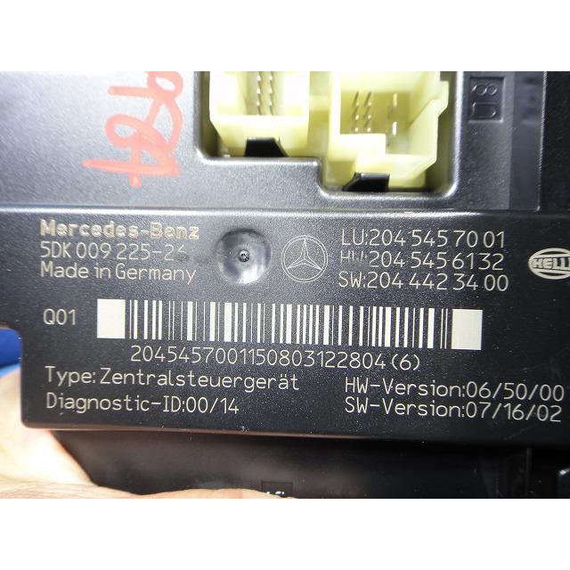 メルセデス ベンツ W204 C200 等  リア　サム  ヒューズ ボックス リレー  品番 2045457001   [4984] |  | 01