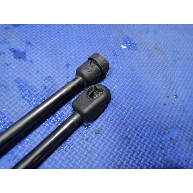 メルセデス ベンツ W204 C200 等 ボンネット フード ダンパー 左右  品番 2049800964   2049800064  [4984] |  | 01