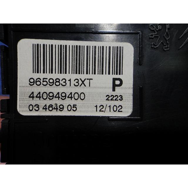 シトロエン DS5 B85F02 等  左 フロント シート スイッチ  品番 96598313XT  [4988] |  | 01