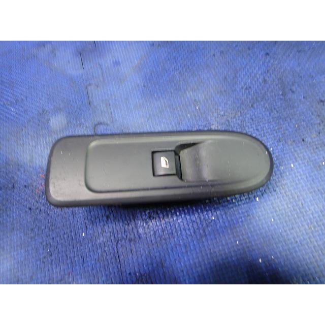 23年 プジョー RCZ T7R5F02 (7)左前ドアコンピューター 9659997680
