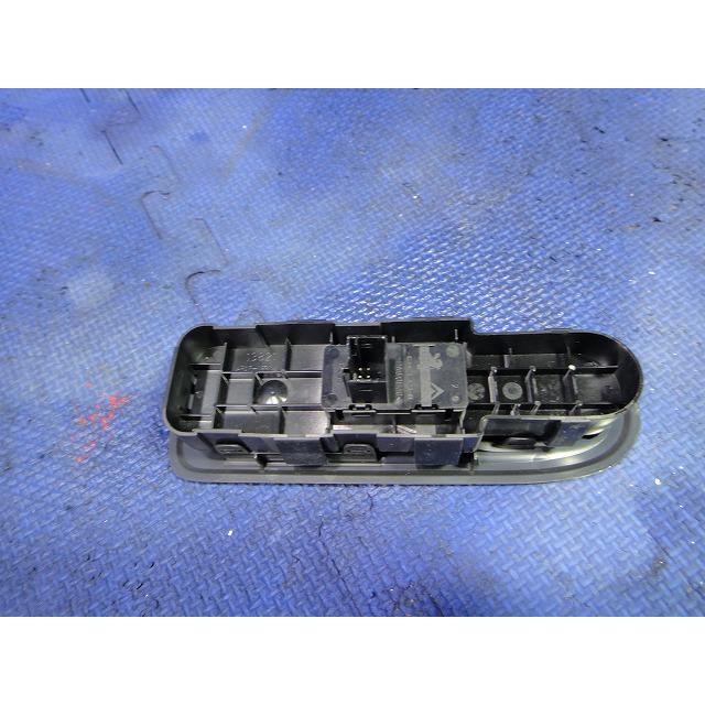 いち。 23年 プジョー RCZ T7R5F02 (7)左前ドアコンピューター 9659997680