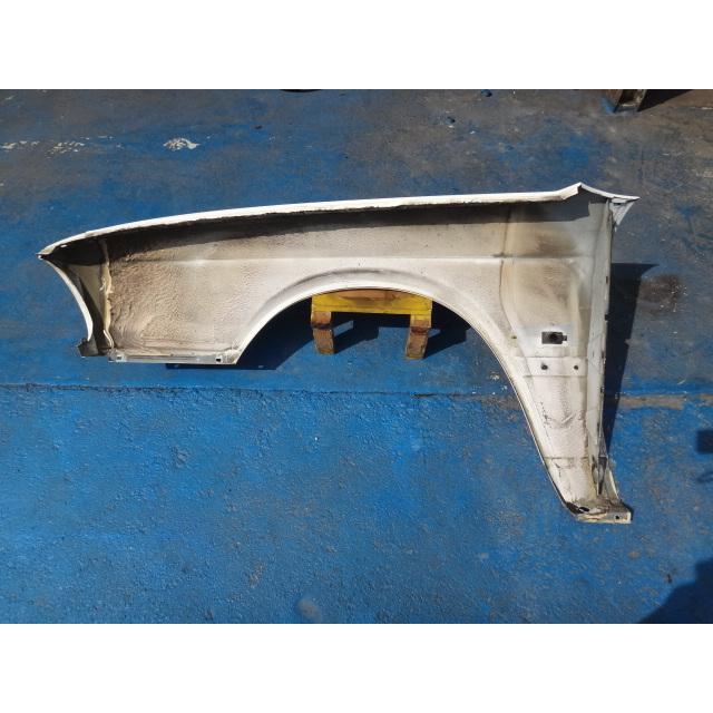 BMW E28 520i 等 右 フロント フェンダー  アルピン ホワイト    [5230] |  | 07